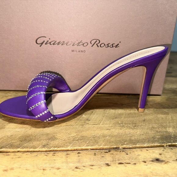 Gianvito Rossi "Bijoux" Sandals - Picture 5 of 7